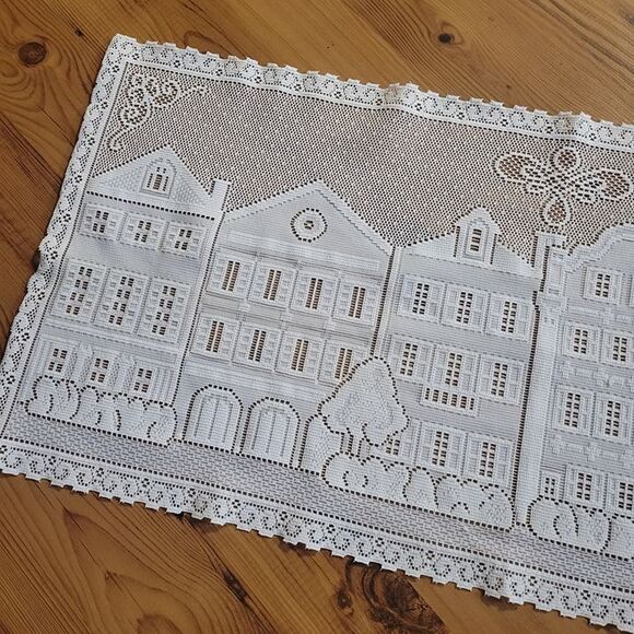 VTG Great Bay Lace Co Runner Liechtenstein Made - Rainbow Row - Picture 3 of 10